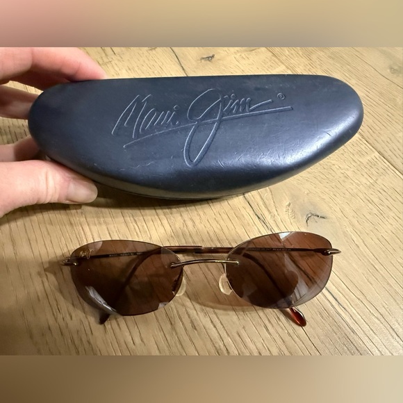 Maui Jim MJ-453-23 Polarized Sunglasses w/ Gloss Copper Frame & Maui Rose Lens - Picture 2 of 8